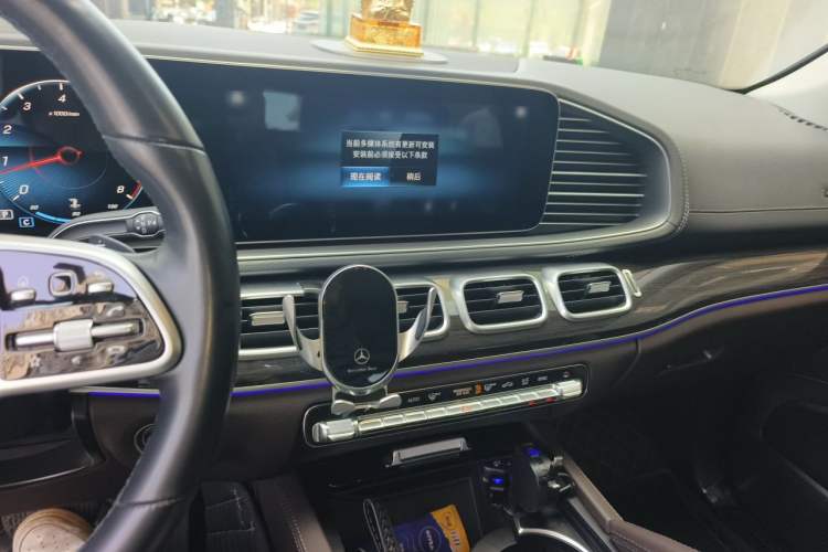 Used Mercedes-Benz GLE 2023 GLE 350 4MATIC Stylish Model Audio And AC Panel