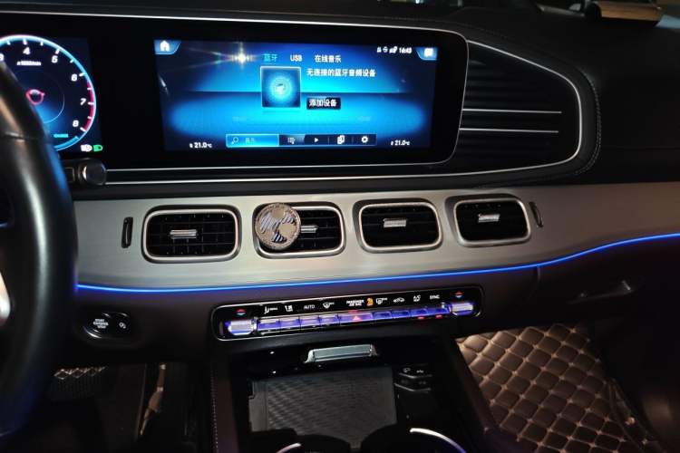 Used Mercedes-Benz GLE 2023 GLE 450 4MATIC Stylish Model Audio And AC Panel