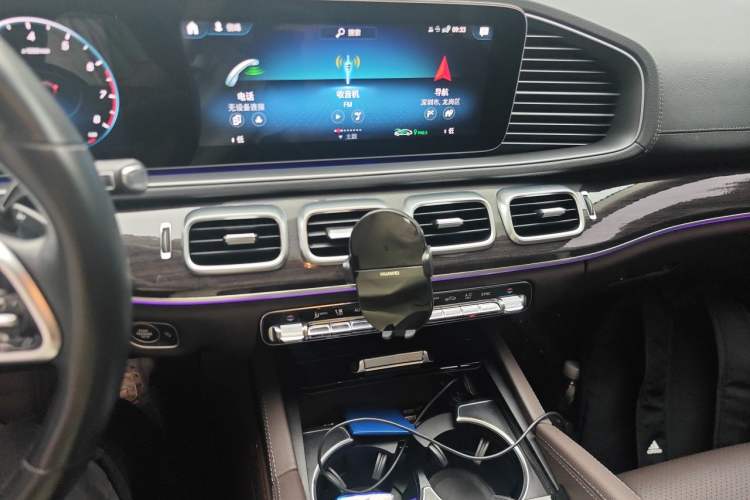 Used Mercedes-Benz GLE 2023 GLE 350 4MATIC Stylish Model Audio And AC Panel