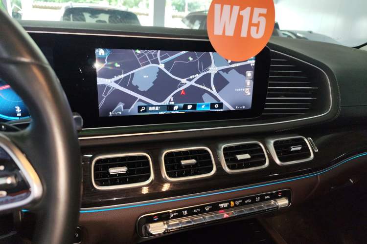 Used Mercedes-Benz GLE 2023 GLE 350 4MATIC Stylish Model Audio And AC Panel