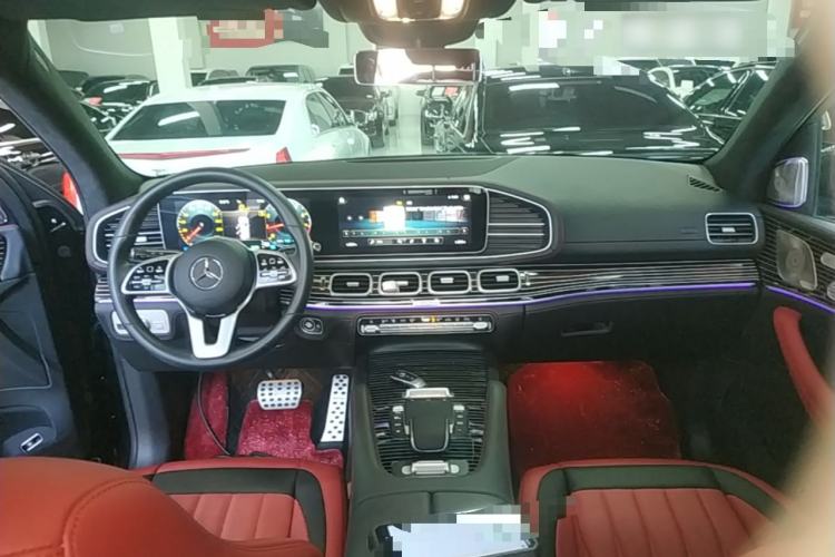 Used Mercedes-Benz GLE 2023 GLE 450 4MATIC Stylish Model Center Console