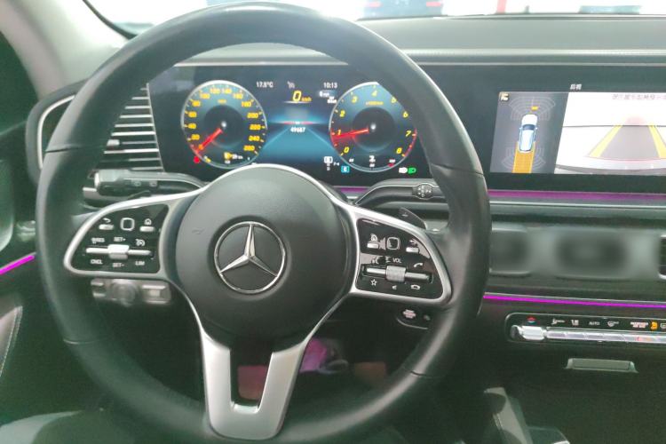 Used Mercedes-Benz GLE 2023 GLE 350 4MATIC Stylish Model Center Console