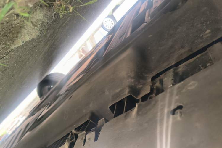 Used Mercedes-Benz GLE 2023 GLE 450 4MATIC AMG Line Chassis Front Left
