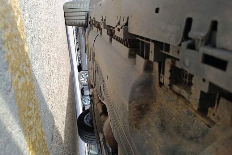 Used Mercedes-Benz GLE 2023 GLE 350 4MATIC Stylish Model Chassis Front Right