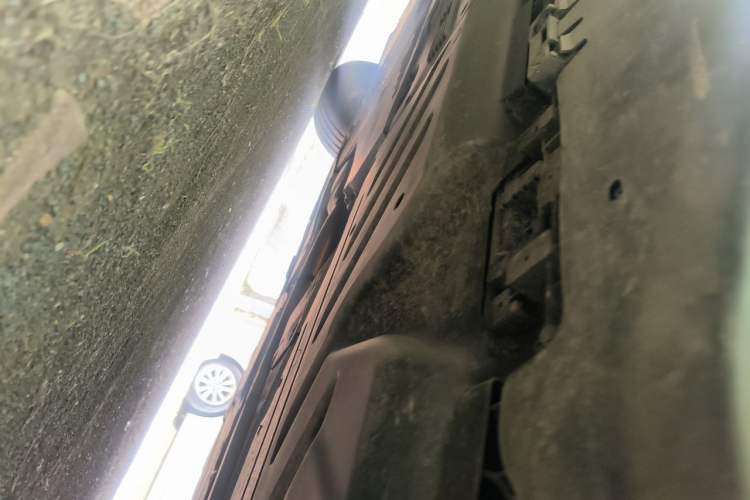 Used Mercedes-Benz GLE 2023 GLE 450 4MATIC AMG Line Chassis Rear Left