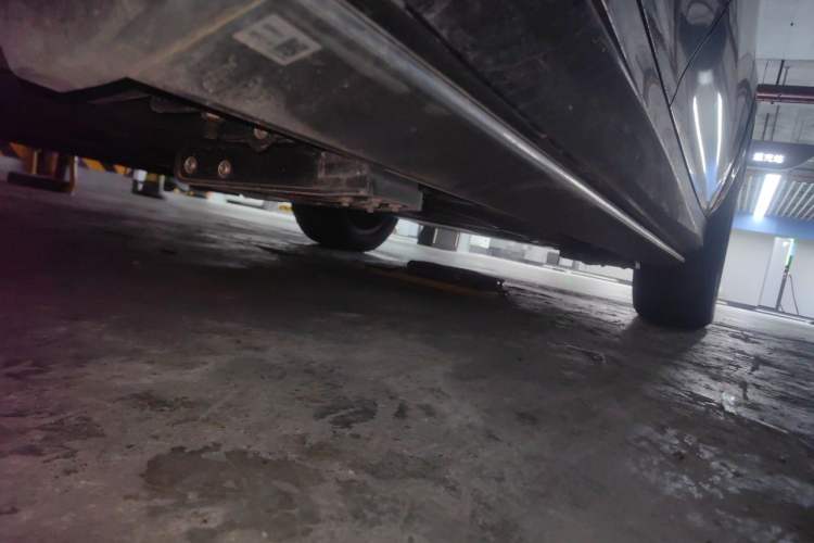 Used Mercedes-Benz GLE 2023 GLE 350 4MATIC Stylish Model Chassis Rear Right