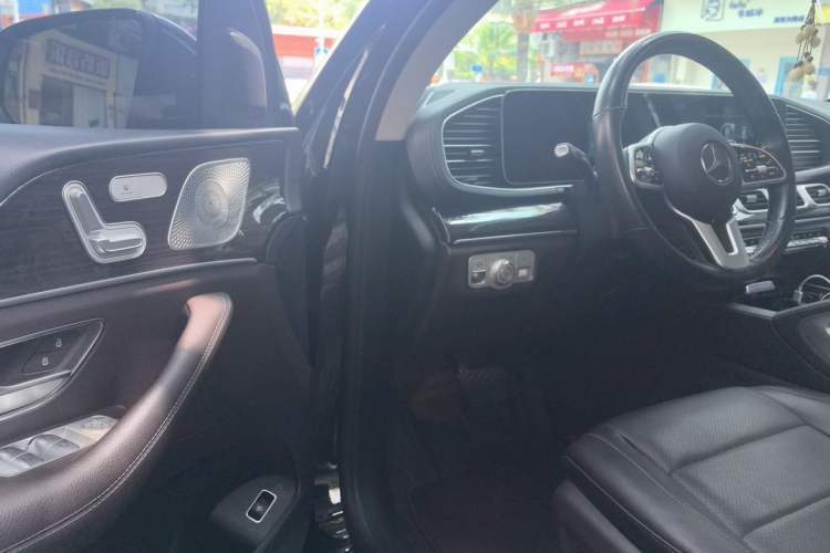 Used Mercedes-Benz GLE 2023 GLE 350 4MATIC Stylish Model Driver Seat
