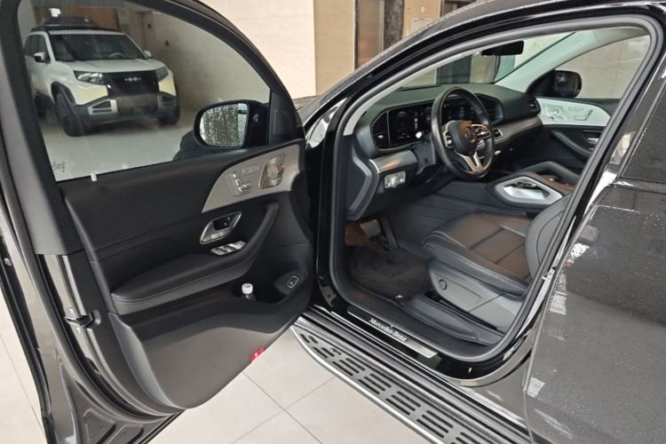 Used Mercedes-Benz GLE 2023 GLE 350 4MATIC Coupe SUV Luxury Model Driver Seat