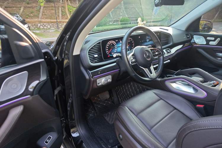 Used Mercedes-Benz GLE 2023 GLE 350 4MATIC Stylish Model Driver Seat