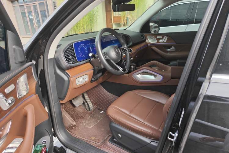 Used Mercedes-Benz GLE 2023 GLE 450 4MATIC Stylish Model Driver Seat