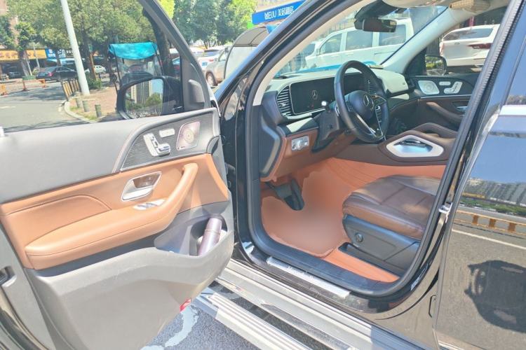 Used Mercedes-Benz GLE 2023 GLE 450 4MATIC Luxury Model Driver Seat