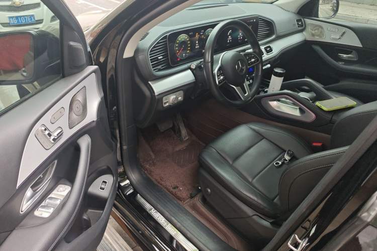 Used Mercedes-Benz GLE 2023 GLE 350 4MATIC Coupe SUV Luxury Model Driver Seat