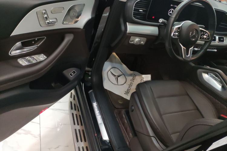 Used Mercedes-Benz GLE 2023 GLE 450 4MATIC Stylish Model Driver Seat