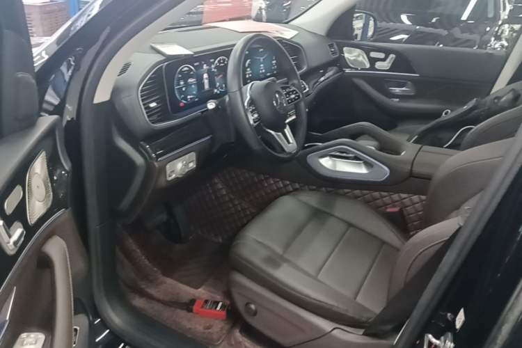 Used Mercedes-Benz GLE 2023 GLE 350 4MATIC Stylish Model Driver Seat
