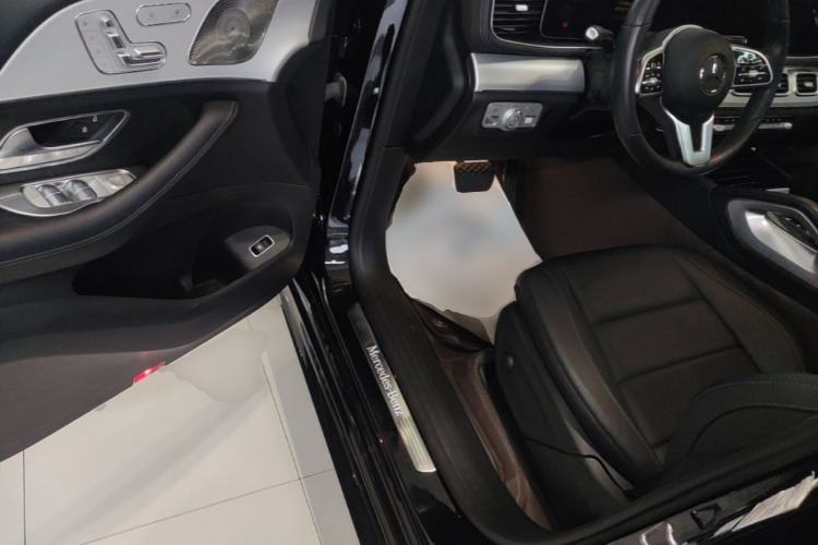Used Mercedes-Benz GLE 2023 GLE 350 4MATIC Coupe SUV Luxury Model Driver Seat