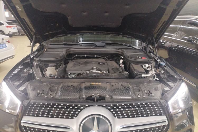 Used Mercedes-Benz GLE 2023 GLE 350 4MATIC Stylish Model Engine Bay