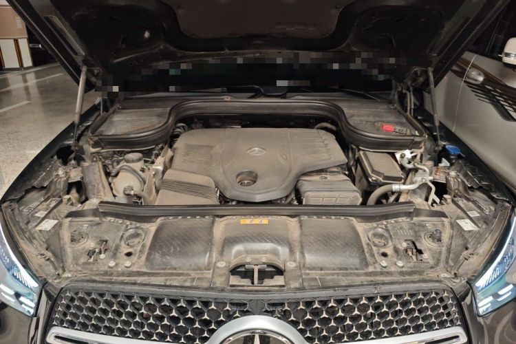 Used Mercedes-Benz GLE 2023 GLE 450 4MATIC Luxury Model Engine Bay