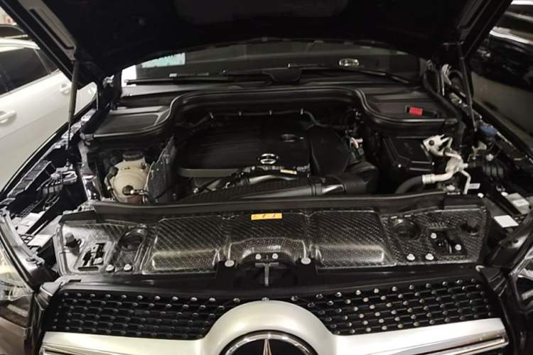 Used Mercedes-Benz GLE 2023 GLE 350 4MATIC Stylish Model Engine Bay