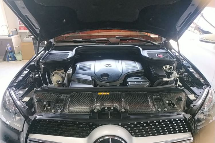 Used Mercedes-Benz GLE 2023 GLE 450 4MATIC Stylish Model Engine Bay