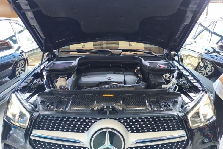Used Mercedes-Benz GLE 2023 GLE 350 4MATIC Stylish Model Engine Bay