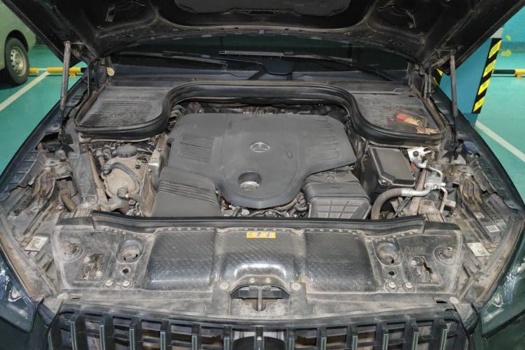 Used Mercedes-Benz GLE 2023 GLE 450 4MATIC Stylish Model Engine Bay