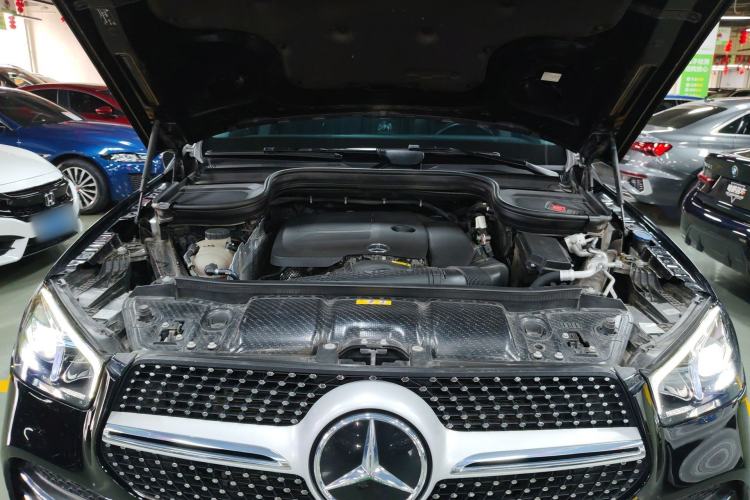Used Mercedes-Benz GLE 2023 GLE 350 4MATIC Stylish Model Engine Bay