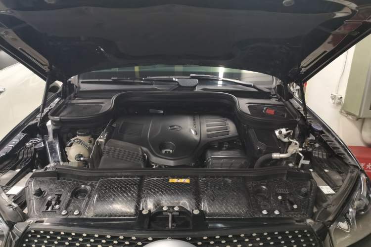 Used Mercedes-Benz GLE 2023 GLE 450 4MATIC Luxury Model Engine Bay
