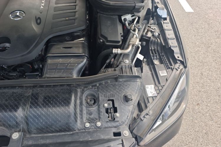 Used Mercedes-Benz GLE 2023 GLE 450 4MATIC Stylish Model Engine Bay Left