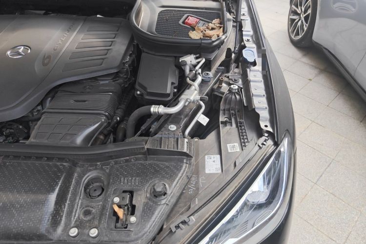Used Mercedes-Benz GLE 2023 GLE 450 4MATIC Stylish Model Engine Bay Left