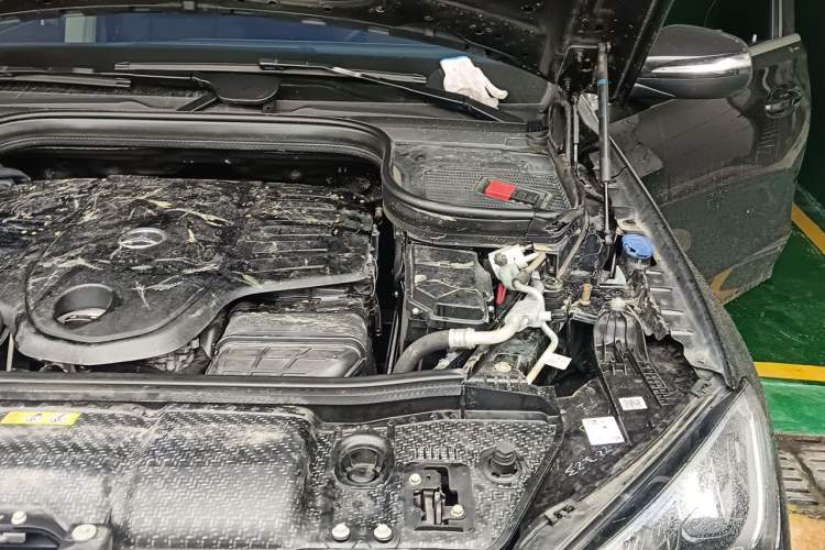 Used Mercedes-Benz GLE 2023 GLE 450 4MATIC AMG Line Engine Bay Left