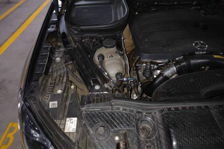 Used Mercedes-Benz GLE 2023 GLE 350 4MATIC Stylish Model Engine Bay Right
