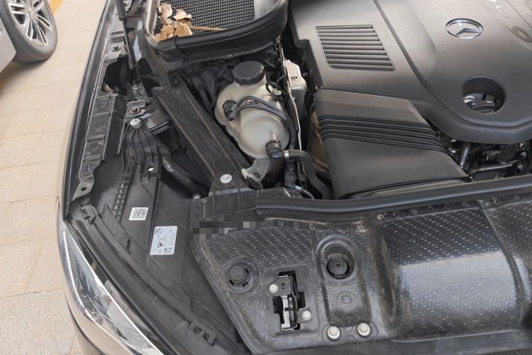Used Mercedes-Benz GLE 2023 GLE 450 4MATIC Stylish Model Engine Bay Right