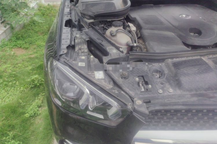 Used Mercedes-Benz GLE 2023 GLE 450 4MATIC Stylish Model Engine Bay Right