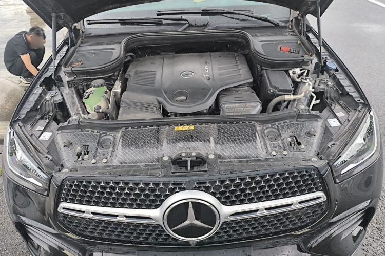 Used Mercedes-Benz GLE 2023 GLE 450 4MATIC Stylish Model Engine Bay