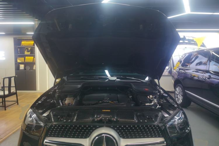 Used Mercedes-Benz GLE 2023 GLE 350 4MATIC Stylish Model Engine Bay