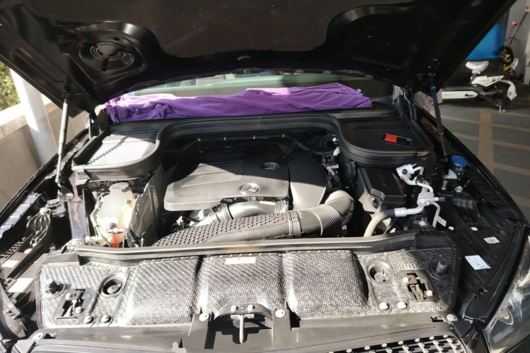 Used Mercedes-Benz GLE 2023 GLE 350 4MATIC Stylish Model Engine Bay