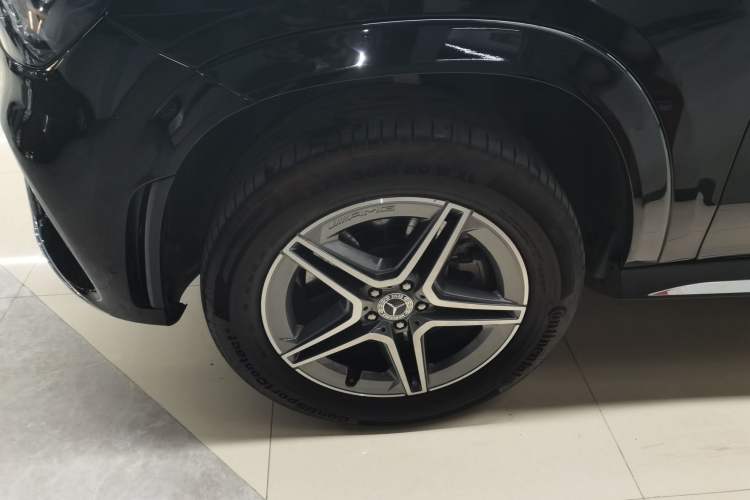 Used Mercedes-Benz GLE 2023 GLE 450 4MATIC Luxury Model Exterior 1