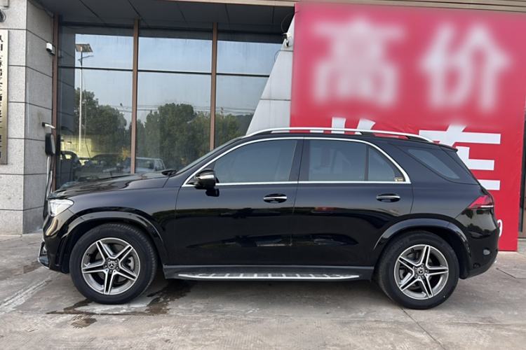 Used Mercedes-Benz GLE 2023 GLE 450 4MATIC Stylish Model Exterior 1