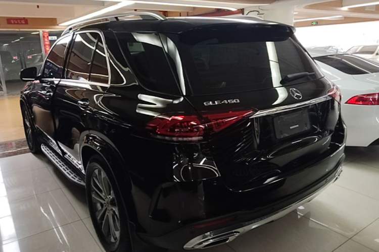 Used Mercedes-Benz GLE 2023 GLE 350 4MATIC Stylish Model Exterior 2