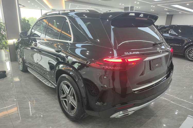 Used Mercedes-Benz GLE 2023 GLE 450 4MATIC AMG Line Exterior 2