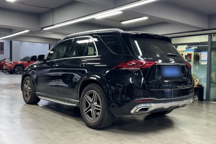 Used Mercedes-Benz GLE 2023 GLE 450 4MATIC Luxury Model Exterior 2