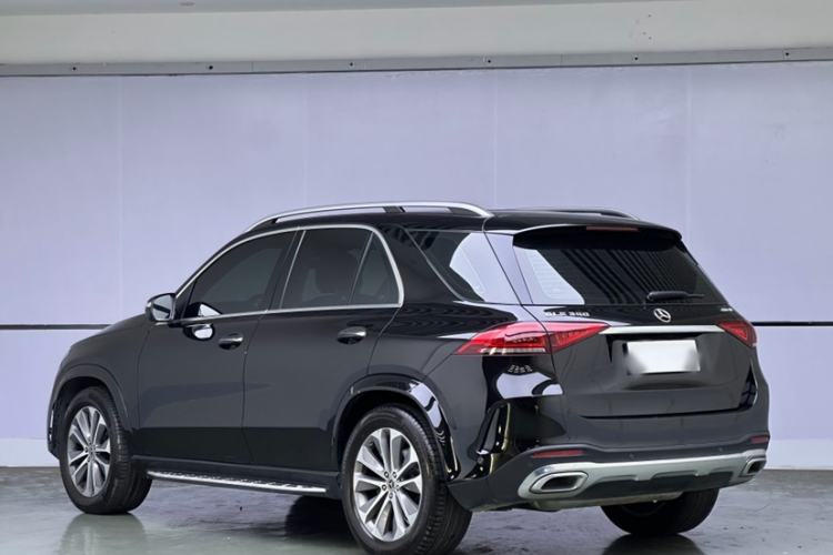 Used Mercedes-Benz GLE 2023 GLE 350 4MATIC Stylish Model Exterior 3