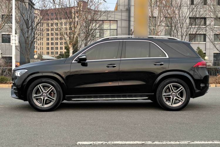 Used Mercedes-Benz GLE 2023 GLE 450 4MATIC Stylish Model Exterior 3