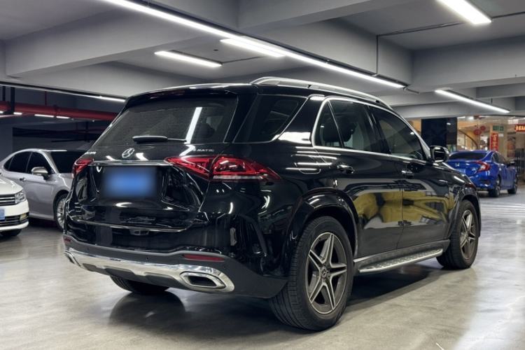 Used Mercedes-Benz GLE 2023 GLE 450 4MATIC Luxury Model Exterior 4