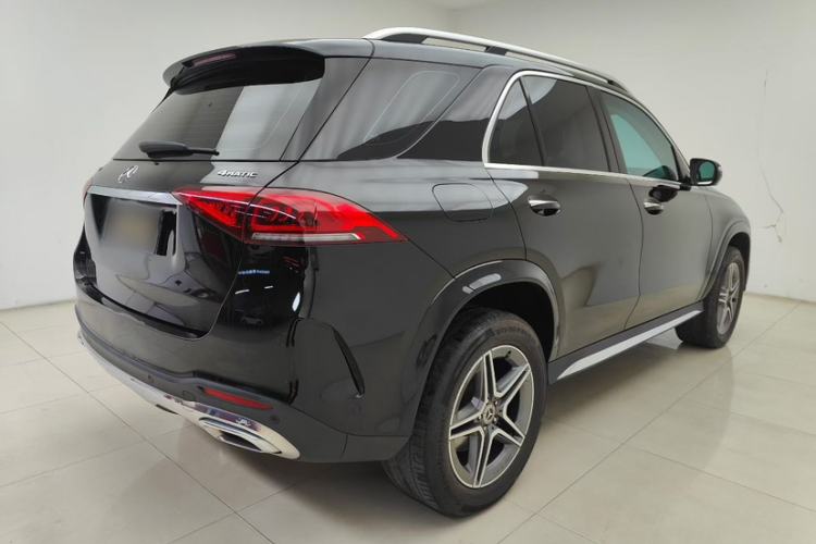 Used Mercedes-Benz GLE 2023 GLE 450 4MATIC Luxury Model Exterior 6