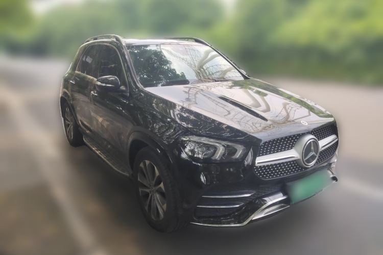 Used Mercedes-Benz GLE 2023 GLE 350 4MATIC Stylish Model Front Right 45 Deg
