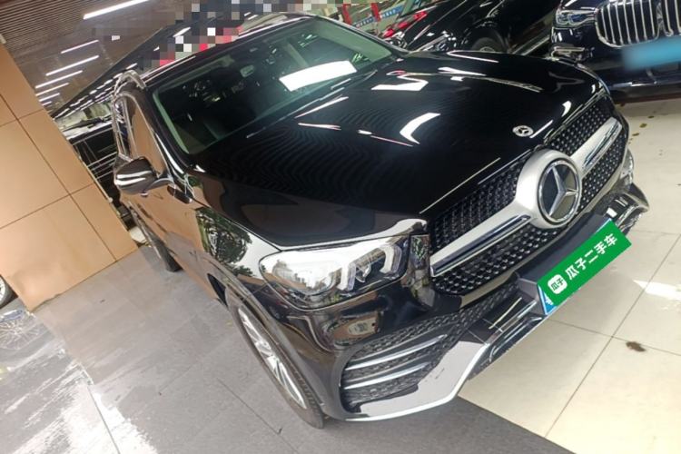 Used Mercedes-Benz GLE 2023 GLE 350 4MATIC Stylish Model Front Right 45 Deg