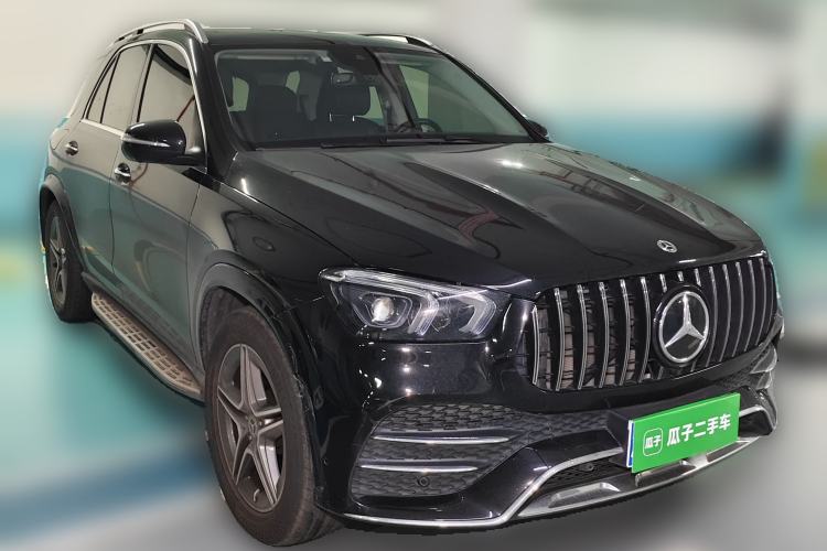 Used Mercedes-Benz GLE 2023 GLE 450 4MATIC Stylish Model Front Right 45 Deg