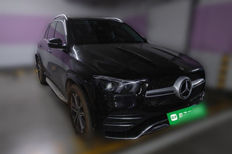 Used Mercedes-Benz GLE 2023 GLE 350 4MATIC Stylish Model Front Right 45 Deg