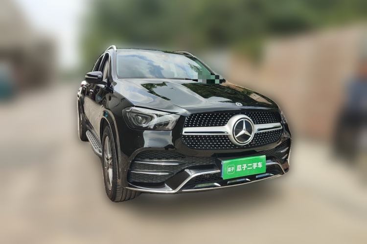 Used Mercedes-Benz GLE 2023 GLE 450 4MATIC Stylish Model Front Right 45 Deg